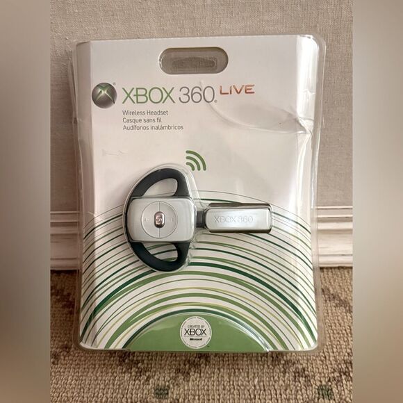 Xbox 360 Live Wireless Headset NIB - Picture 1 of 3